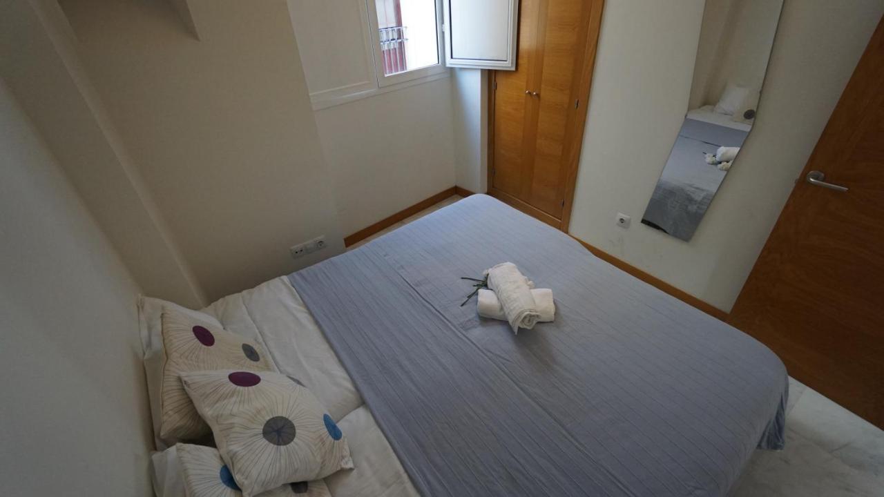 Rentalsevilla Luminoso Apartamento Con Terraza En La Maestranza * Séville
